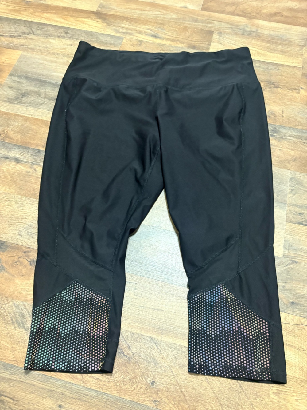 Xersion Black Mesh Panel Capri Leggings Women’s Medium 8/10